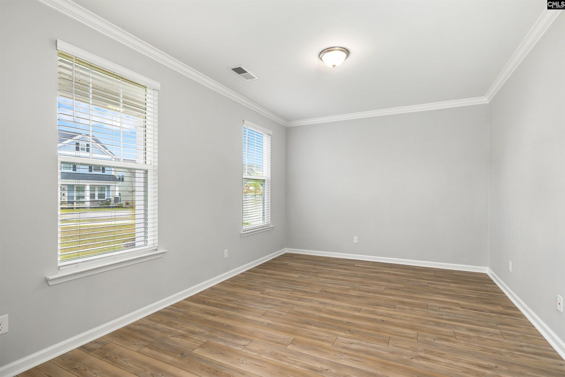 2009 Springdale Lane  Photo 4