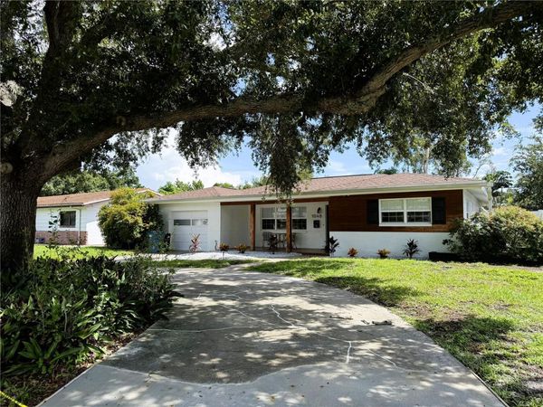 1048 40TH AVENUE NE, ST PETERSBURG, FL 33703