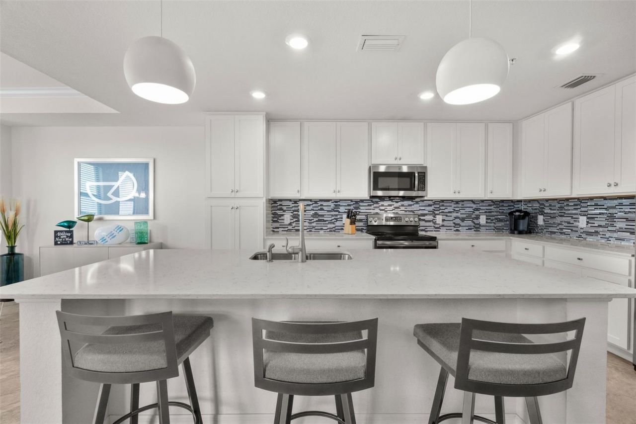 17510 Gawthrop Drive , Unit 302, Bradenton, FL 34211 Photo