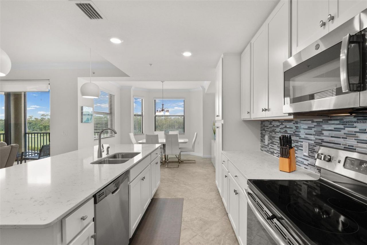 17510 Gawthrop Drive , Unit 302, Bradenton, FL 34211 Photo