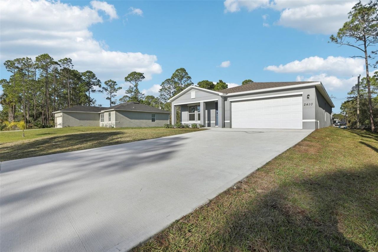 7925 Zambrana Street , Sebring, FL 33872 Photo