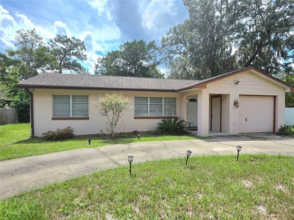 153 E HIGHBANKS ROAD , DEBARY, FL 32713