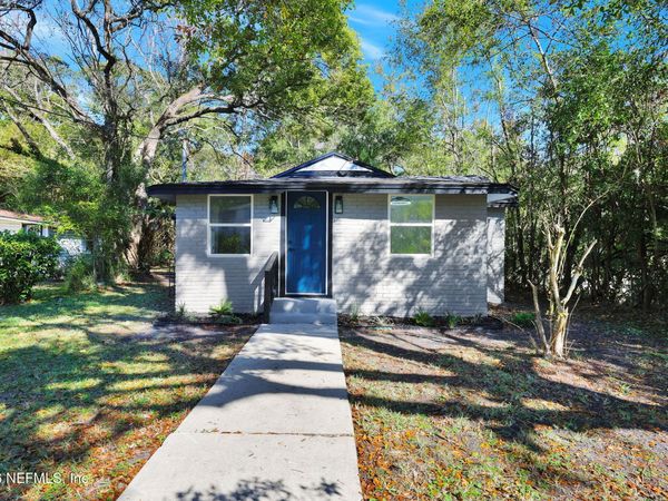 5807 CASTELLANO Avenue, Jacksonville, FL 32208