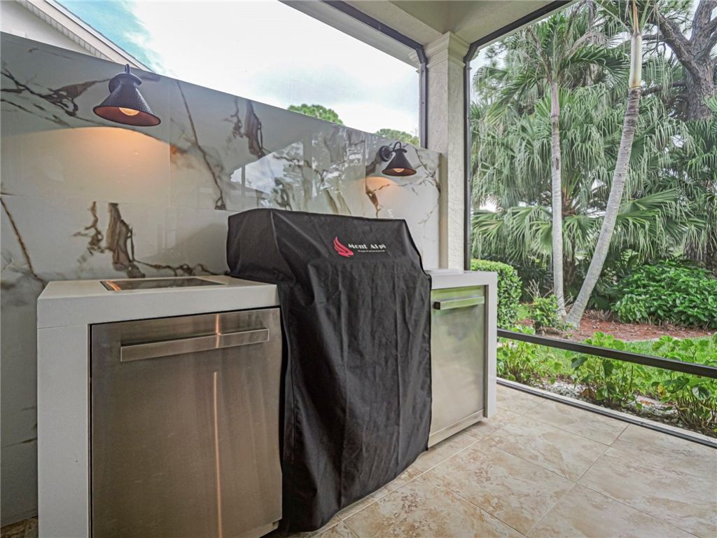 934 Carolina Circle Sw, Vero Beach, FL 32962 Photo