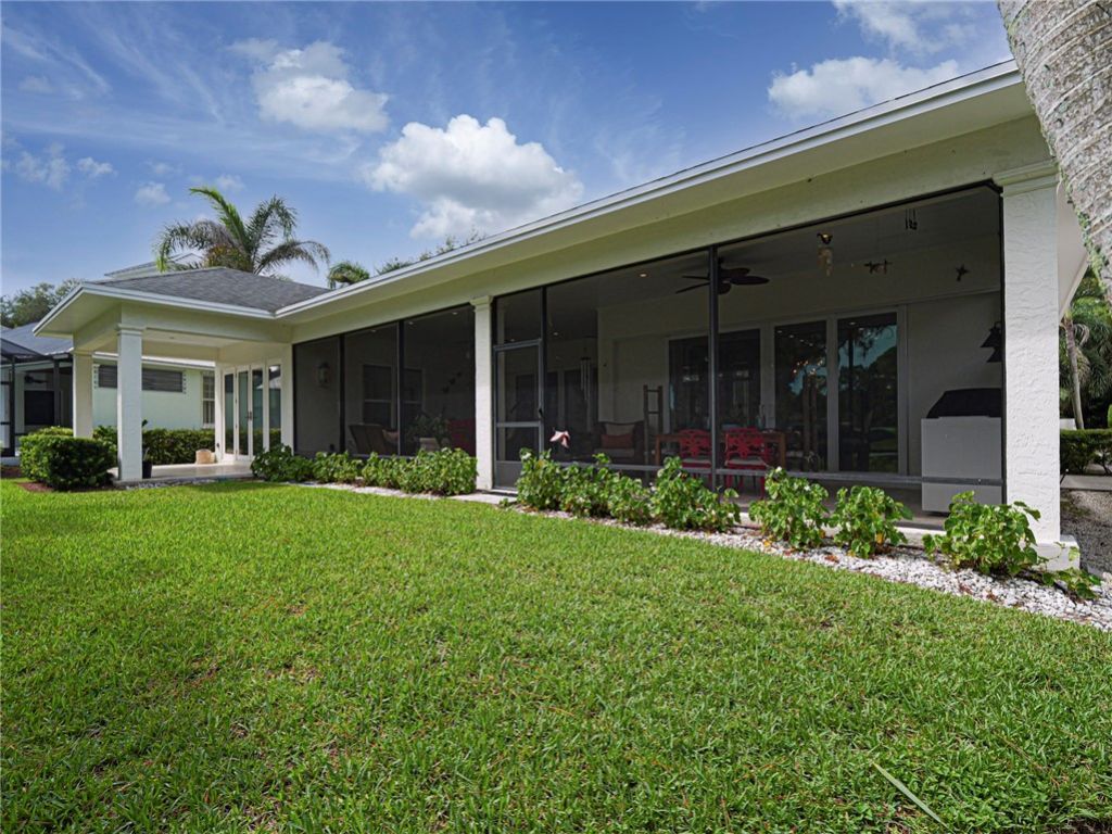 934 Carolina Circle Sw, Vero Beach, FL 32962 Photo