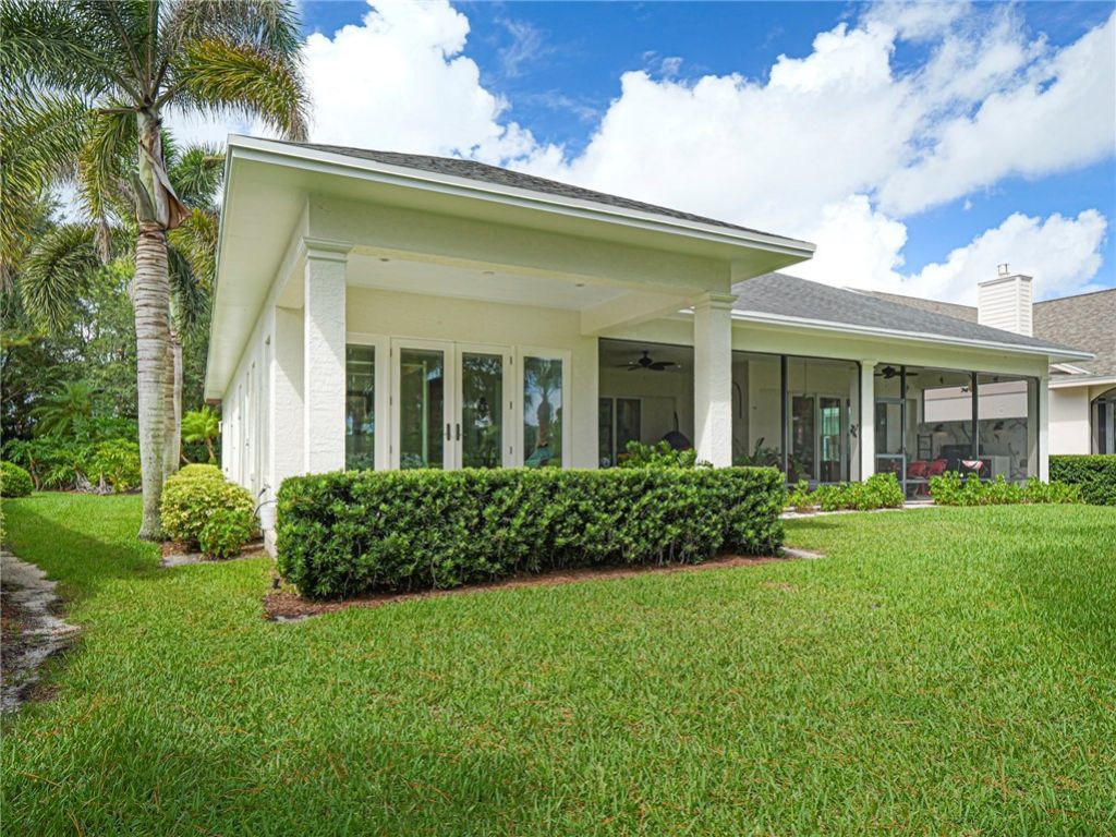 934 Carolina Circle Sw, Vero Beach, FL 32962 Photo