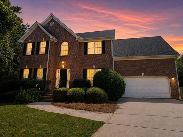 2740 Lake Commons Court , Snellville, GA 30078