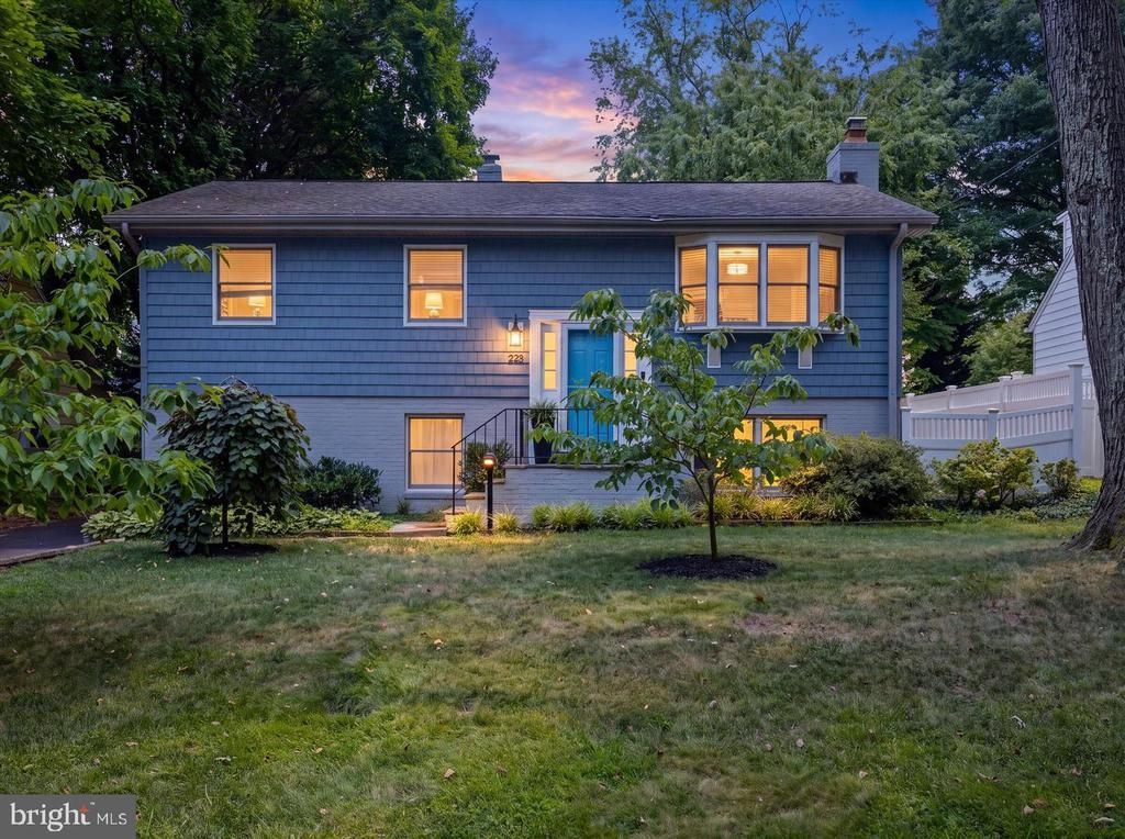 228 DEWEY DRIVE , ANNAPOLIS, MD 21401
