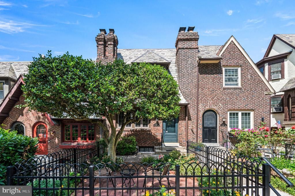3453 W QUEEN LANE, PHILADELPHIA, PA 19129