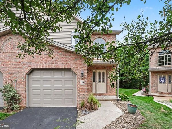 226 W LOCUST STREET , ENOLA, PA 17025