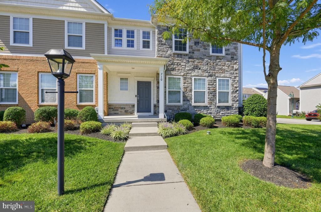 710 SUN VALLEY COURT , CHESTER SPRINGS, PA 19425