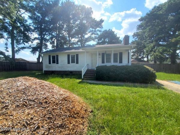 446 Farmingwood Road , Greenville, NC 27858