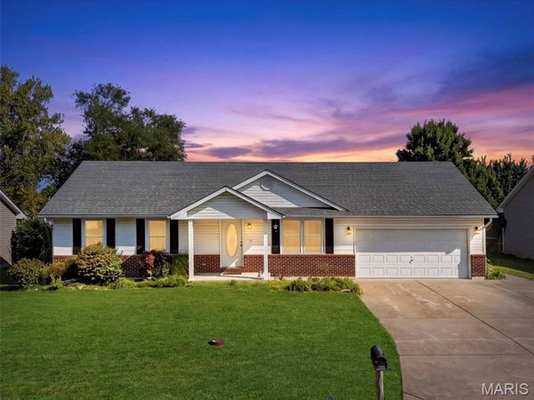 1009 Southway Drive , Bowling Green, MO 63334
