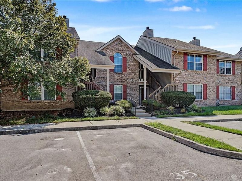 1060 Captains Bridge, Washington Township, OH 45458 Photo 4