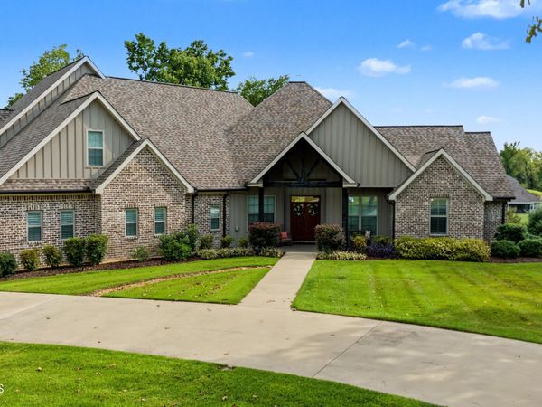 722 Ironwood Drive, Starkville, MS 39759