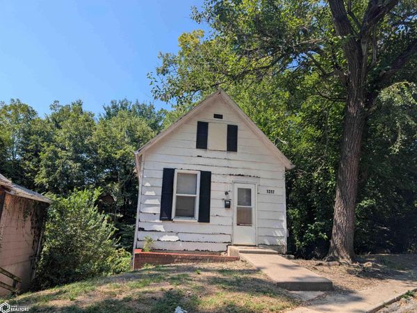 1317 Griswold Street, Burlington, IA 52601