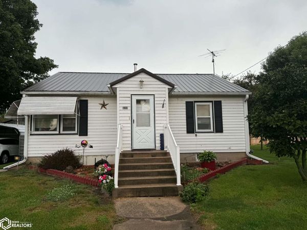 513 College Street, Marble Rock, IA 50653