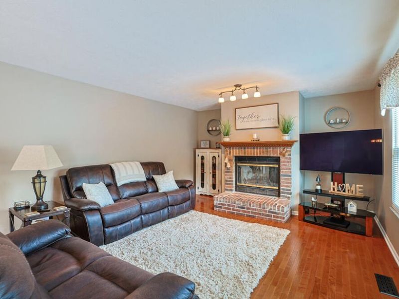 355 Mecca Drive, Vandalia, OH 45377 Photo 8
