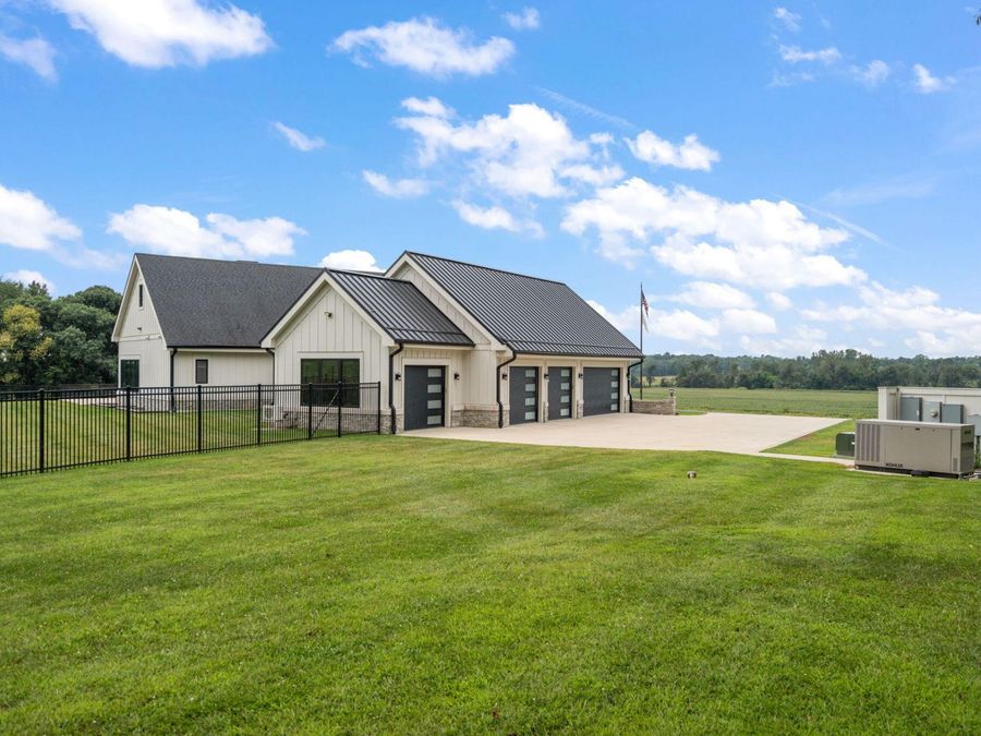 Property Image 103