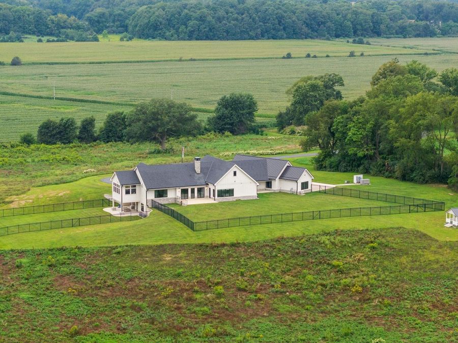 Property Image 127
