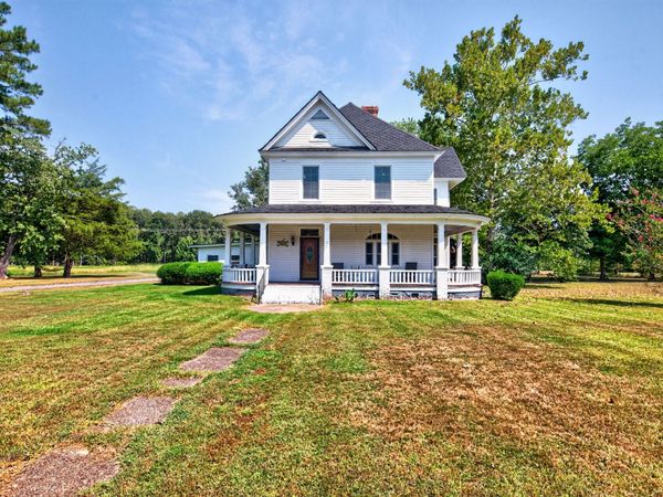 15235 Whitehead Road , Branchville, VA 23828