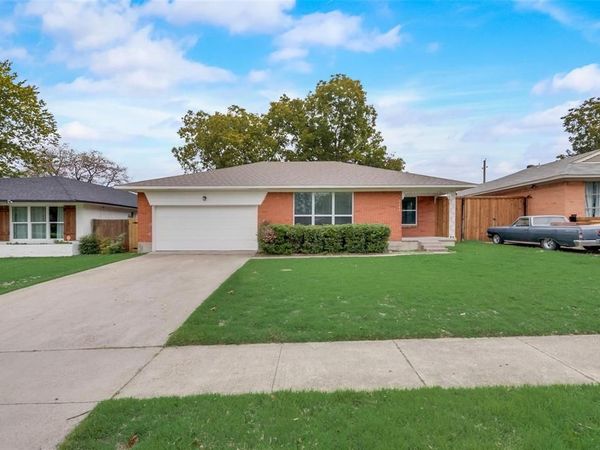 2643 San Medina Avenue, Dallas, TX 75228