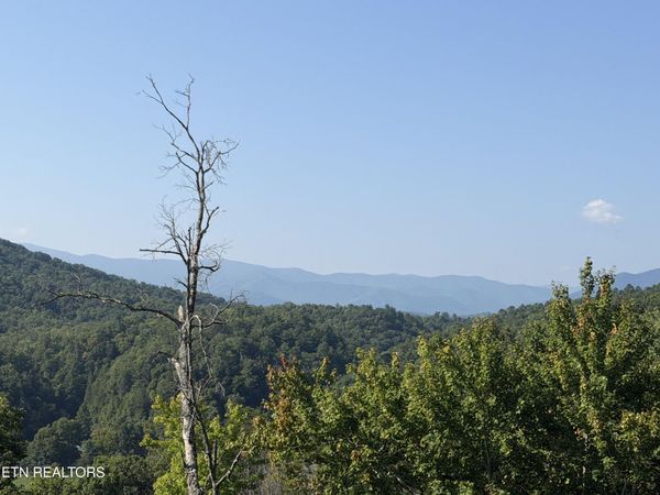 4228 Wears Valley Rd, Sevierville, TN 37862