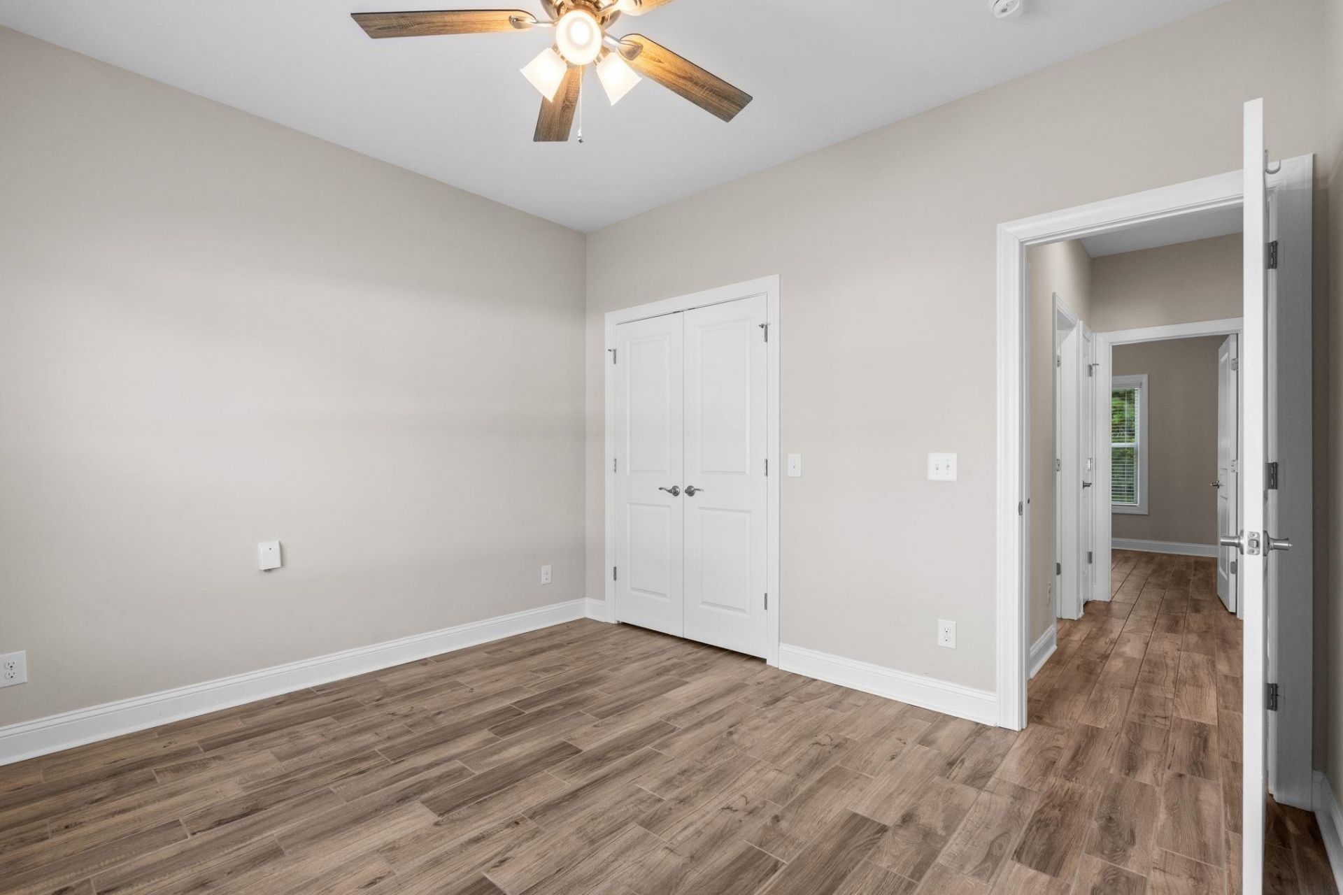 141 Lions Paw Ct. Photo 23