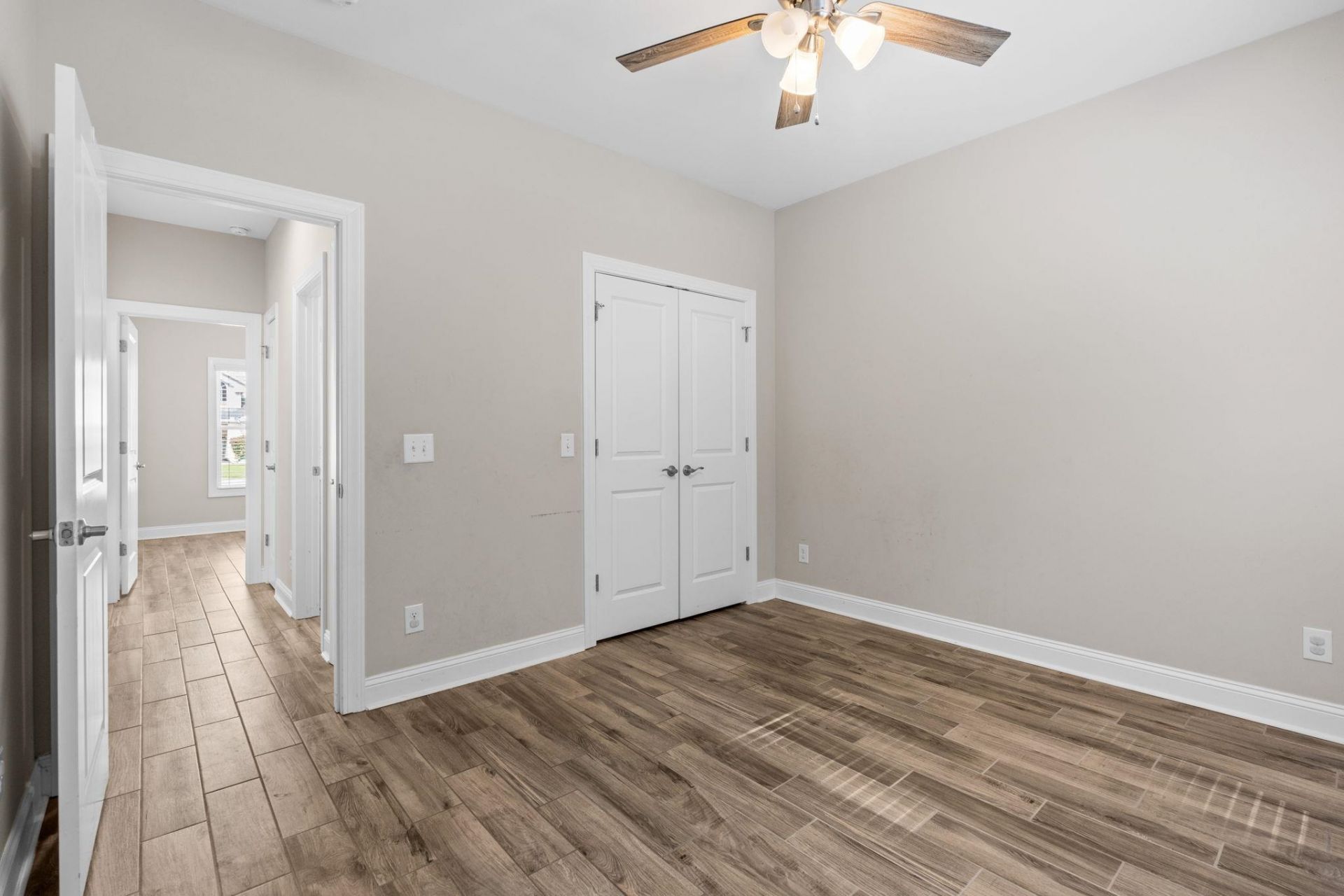 141 Lions Paw Ct. Photo 25