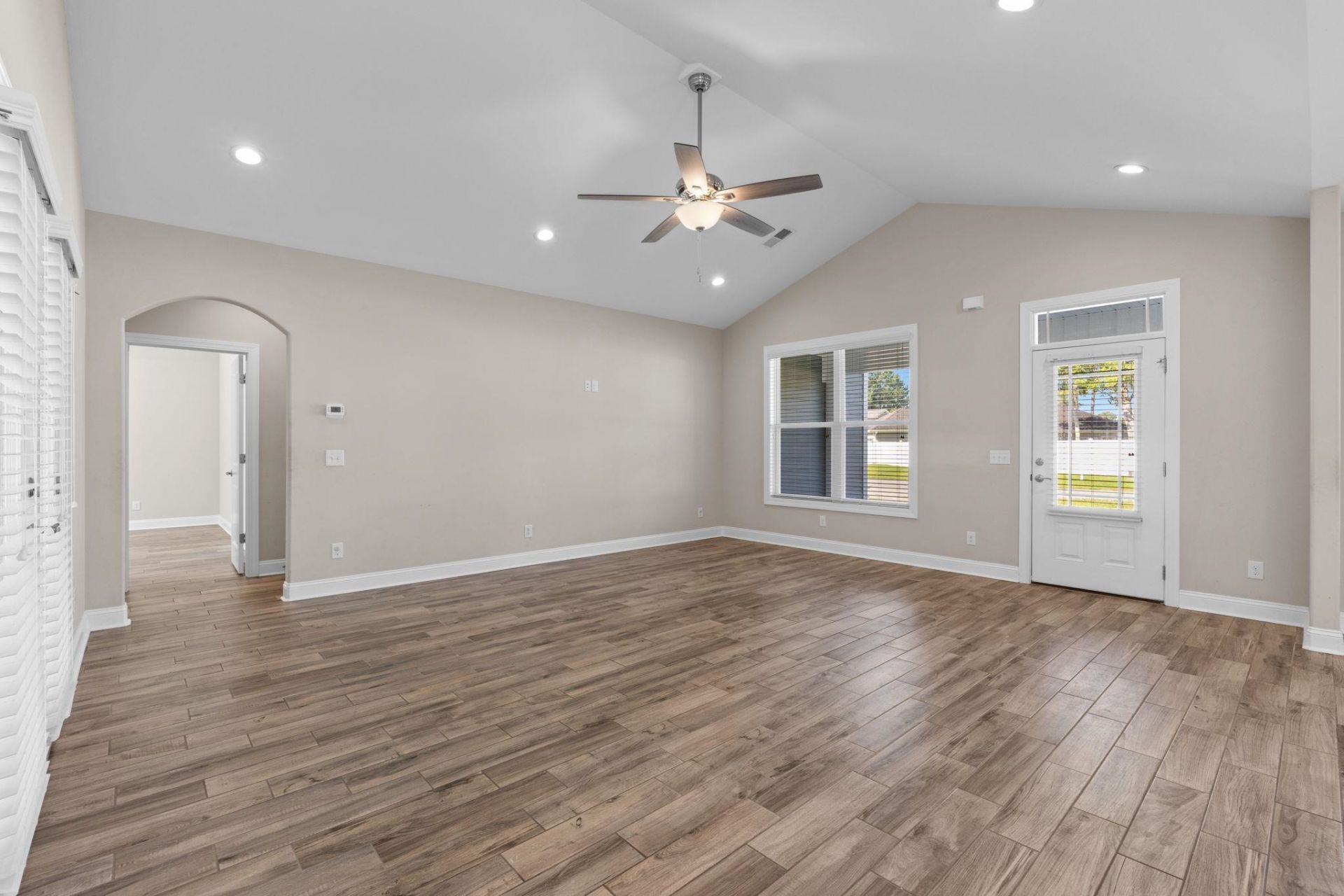 141 Lions Paw Ct. Photo 5