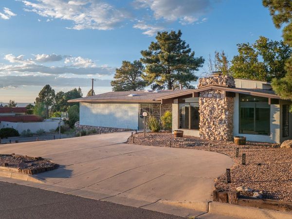 13501 Cedarbrook Avenue NE, Albuquerque, NM 87111