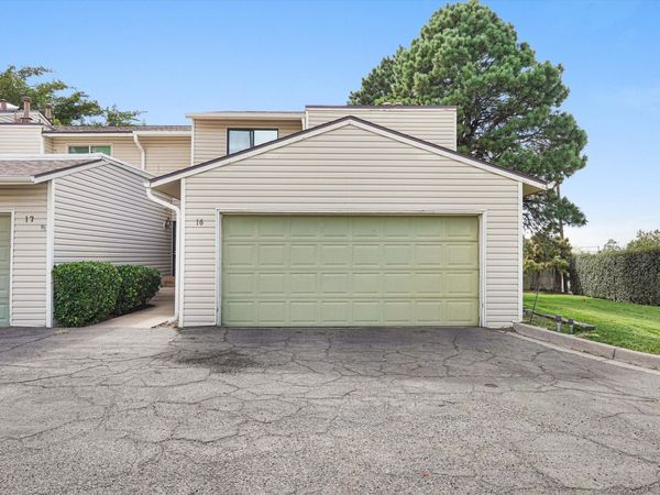 16 Westlake Drive NE, Albuquerque, NM 87112