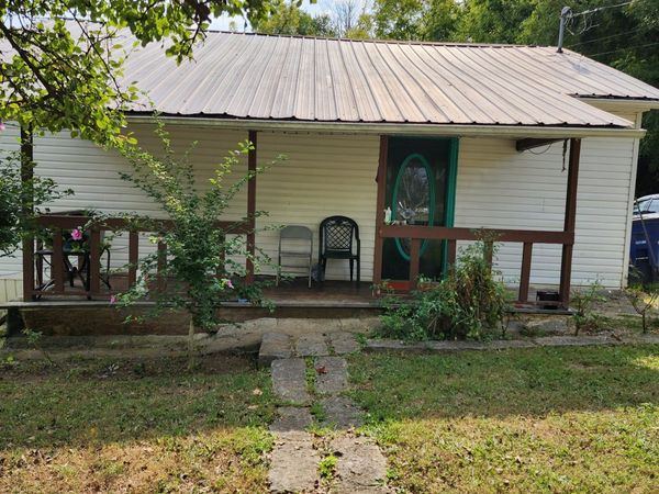 117 Burt St , Shelbyville, TN 37160