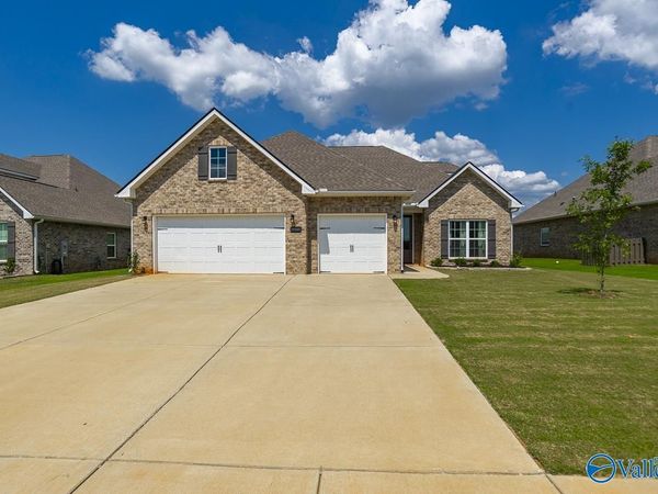 29581 NW Limestone Creek Way NW, Harvest, AL 35749