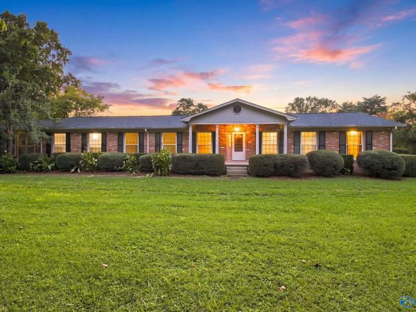 4526 Maysville Road NE, Huntsville, AL 35811