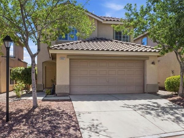 11037 Meadow Leaf Avenue , Las Vegas, NV 89144