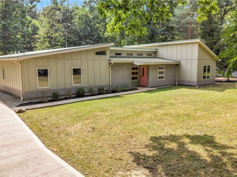 8365 Whitewood Road, Brecksville, OH 44141 Photo 3