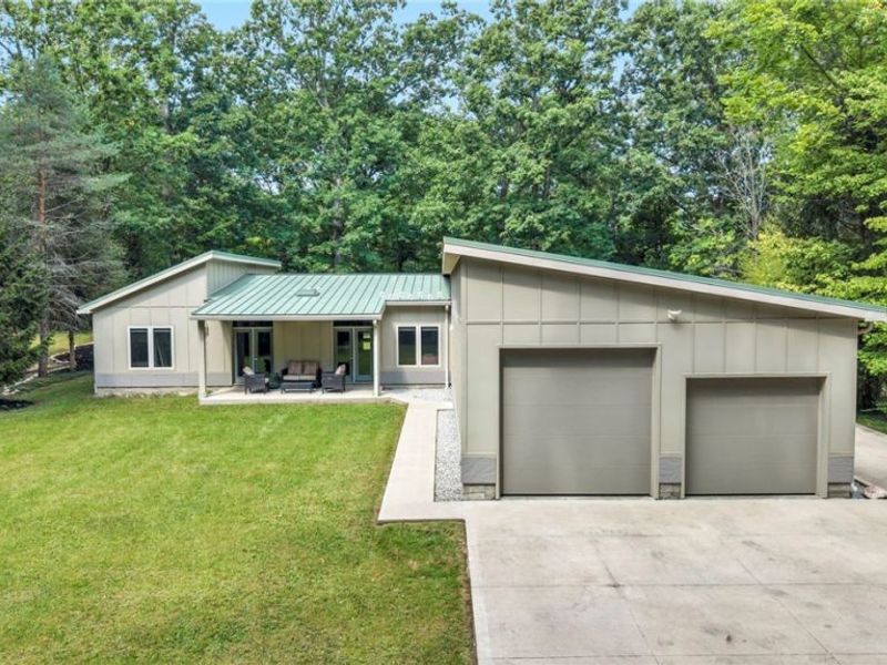 8365 Whitewood Road, Brecksville, OH 44141 Photo 36