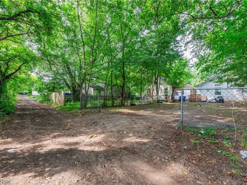 3123 W 68th Street, Cleveland, OH 44102 Photo 8