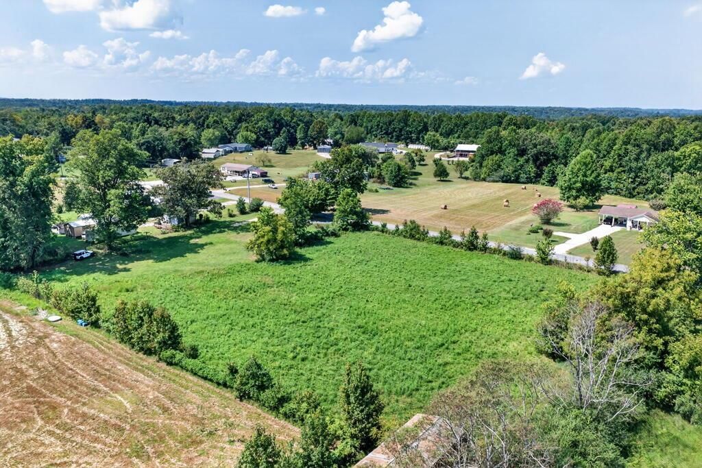 1413 Hulon Ferrell Rd, Bloomington Springs, TN 38545 Main Photo