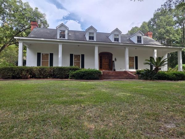 80 E Lake Rd., Hattiesburg, MS 39402