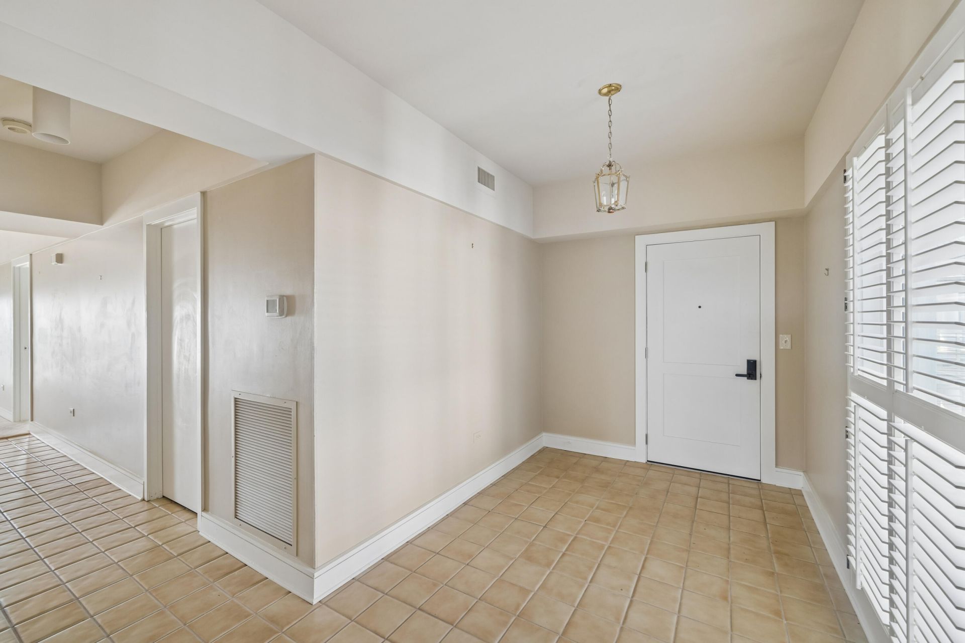 9510 Palmetto Drive Photo 4