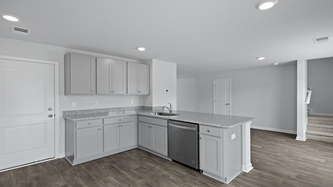 1049 Laurel Oaks Drive Photo 13