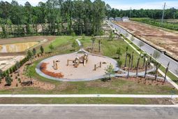 1049 Laurel Oaks Drive photo 4