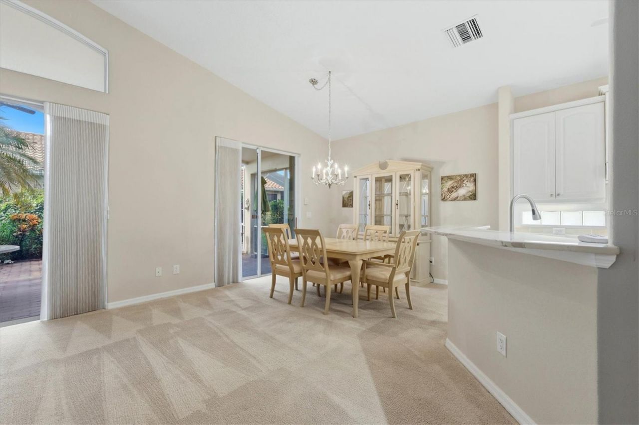 4238 65th Terrace E, Sarasota, FL 34243 Photo