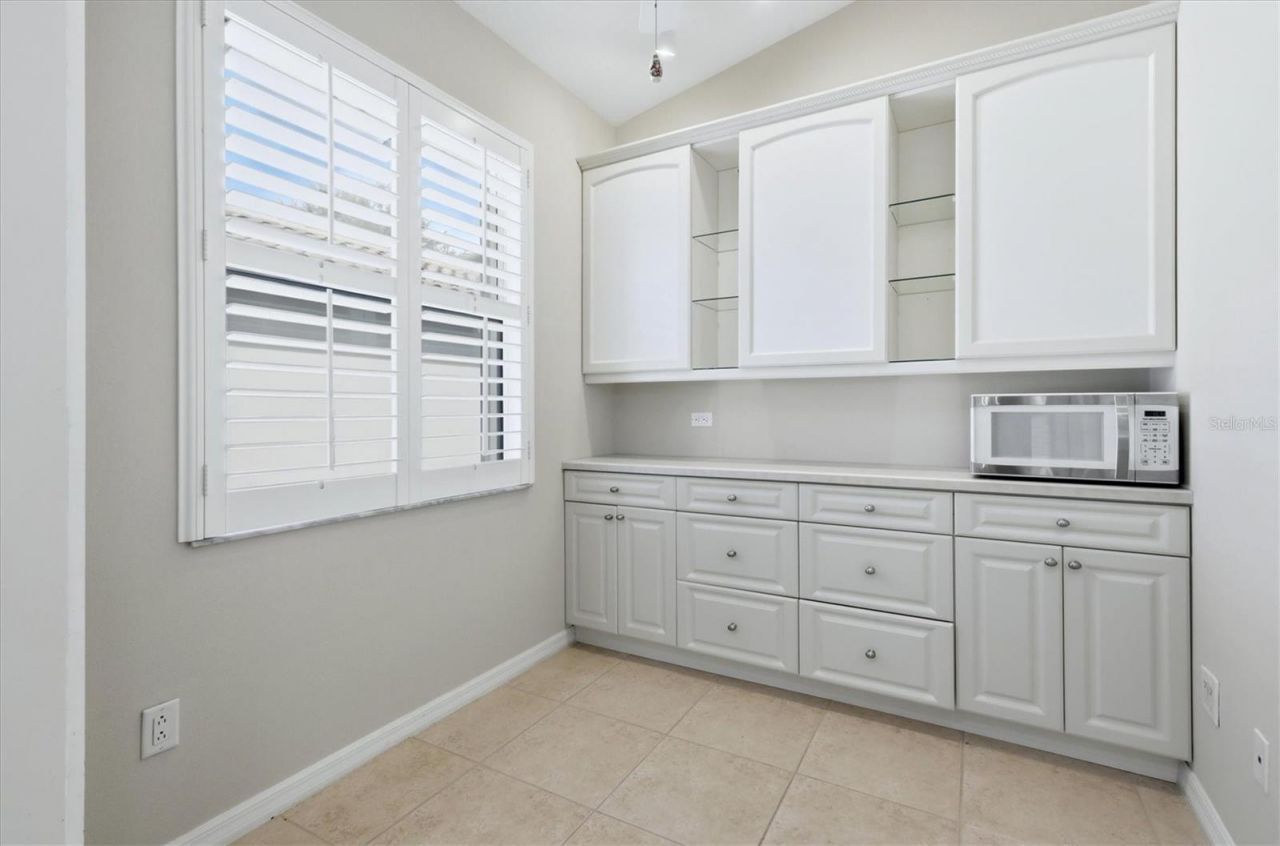 4238 65th Terrace E, Sarasota, FL 34243 Photo