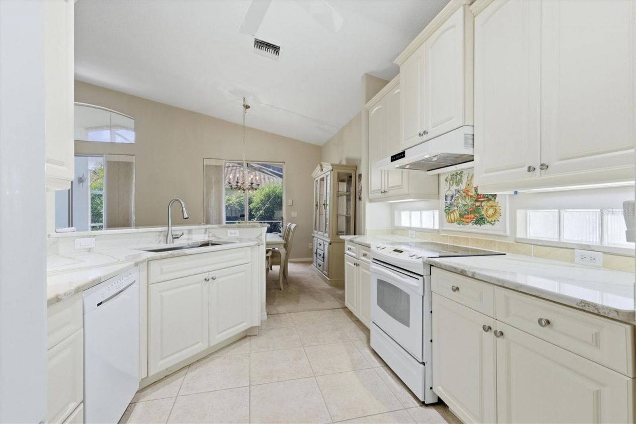 4238 65th Terrace E, Sarasota, FL 34243 Photo