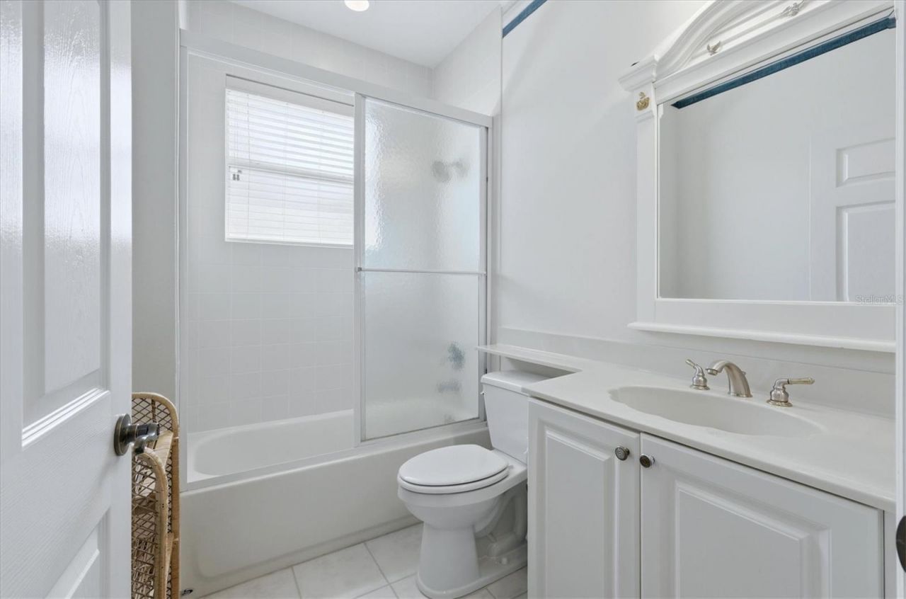 4238 65th Terrace E, Sarasota, FL 34243 Photo