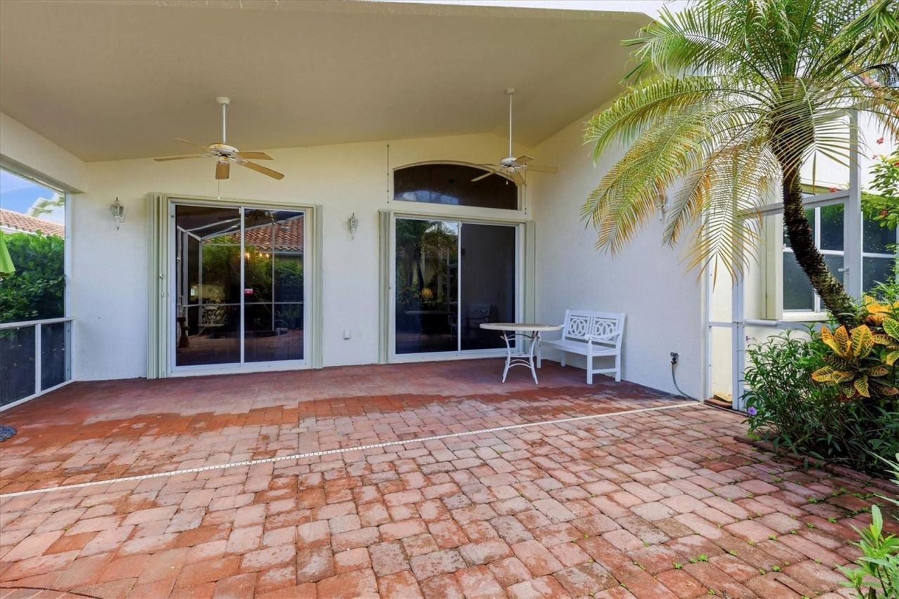 4238 65th Terrace E, Sarasota, FL 34243 Photo