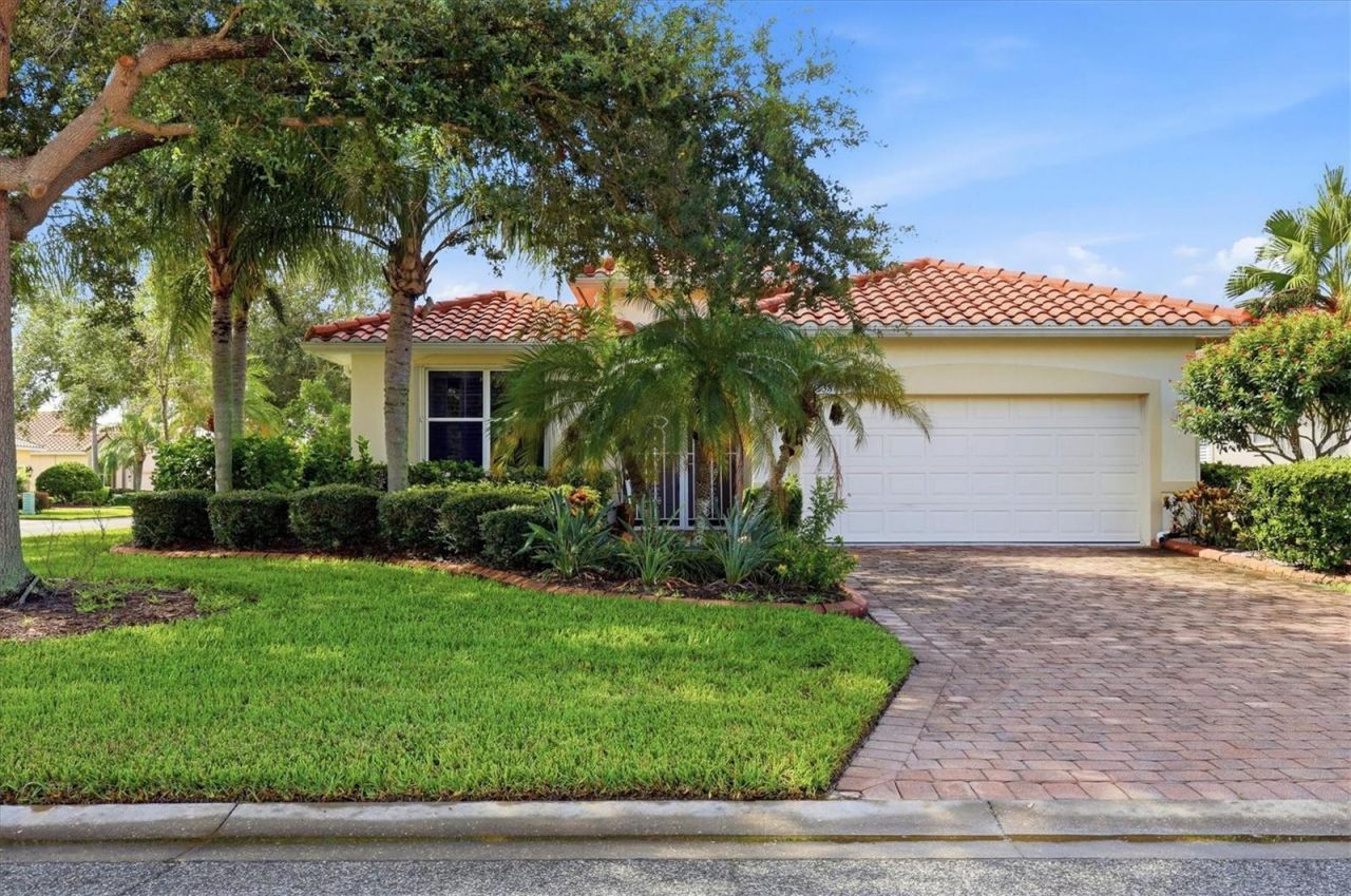 4238 65th Terrace E, Sarasota, FL 34243 Photo